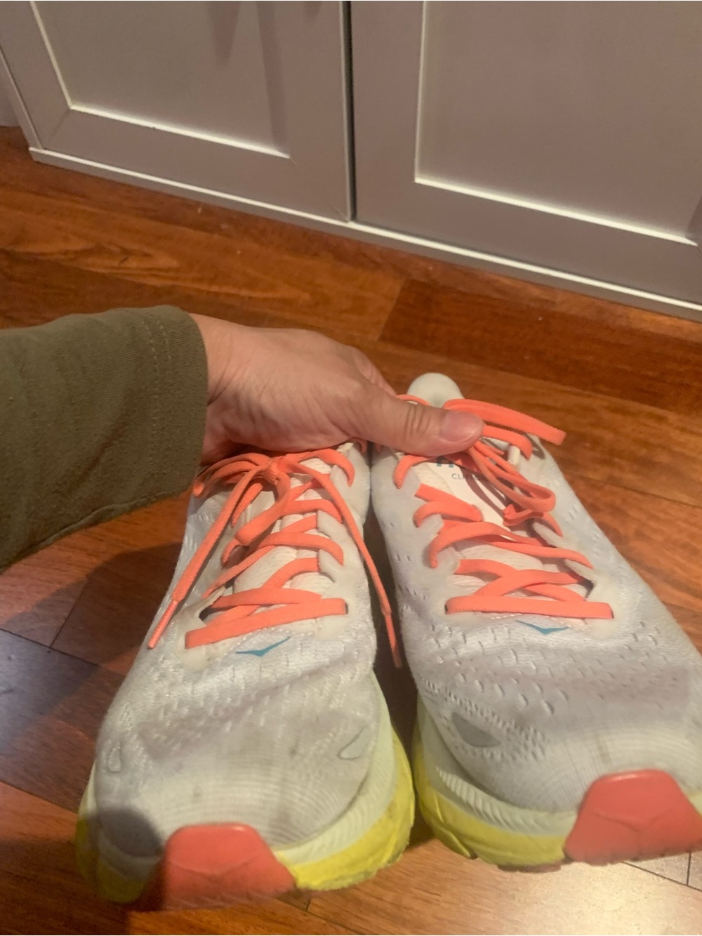 Running shoes - Picture 5 of 9